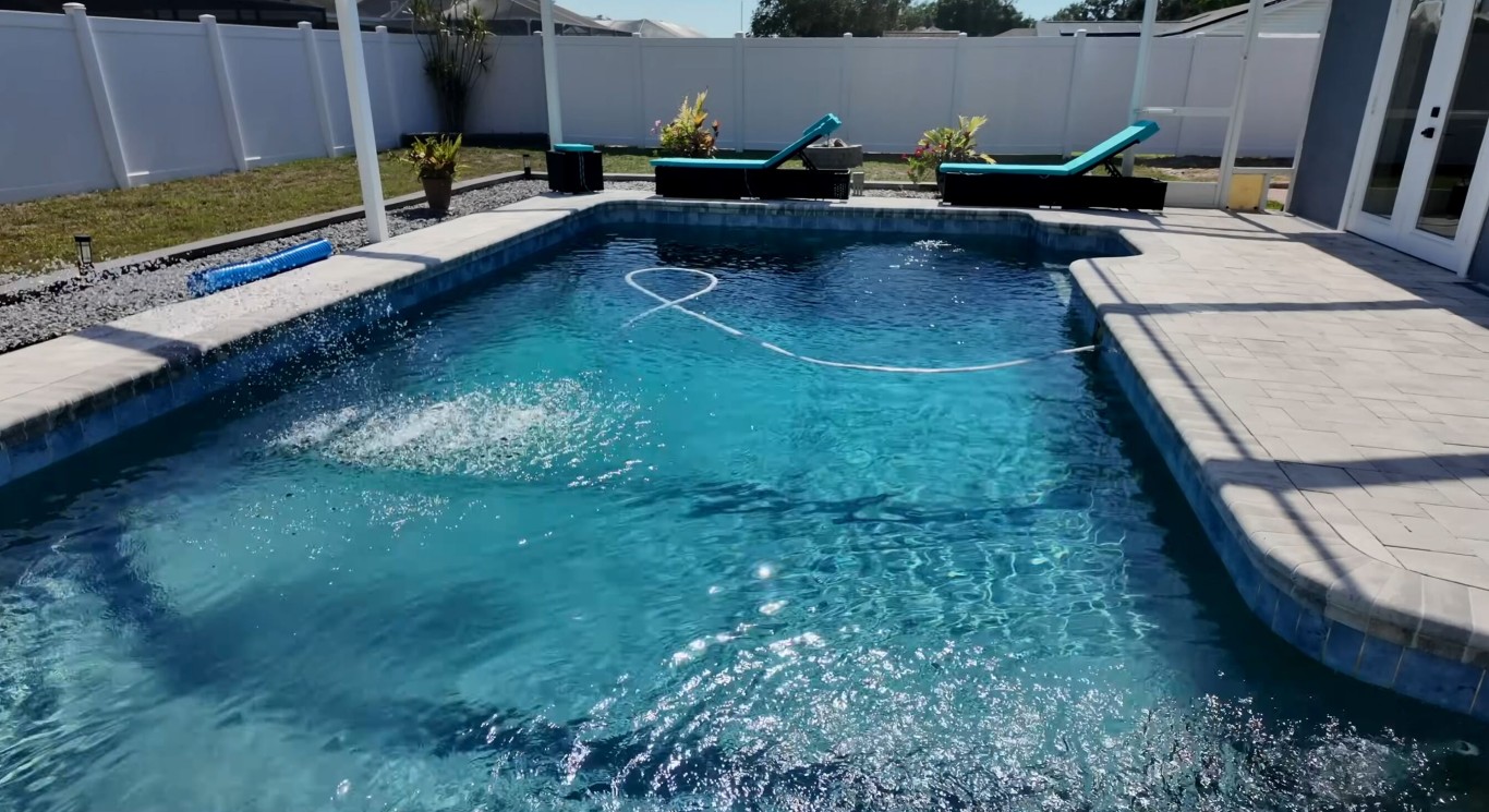 Weekly Pool Cleaning Service in Diamond Bar, CA
